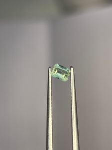 พลอยไพลินสีเขียวอมฟ้าธรรมชาติทรงบาแกตต์เจียระไนสำหรับทำเครื่องประดับจากออสเตรเลีย - Product Image 3