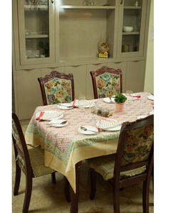 Cubierta de mesa de comedor personalizable floral de PVC cuadrada elegante y moderna tejido de calidad superior duradero respetuoso con el medio ambiente impermeable para el hogar - Product Image 4