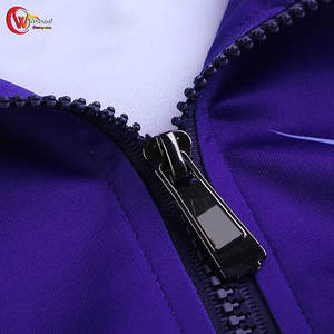 Precio al por mayor Producto portátil Sublimación deportiva Chándales Diseño único Ropa exterior Sublimación deportiva Chándales - Product Image 3