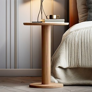 Table d'appoint en chêne massif Table d'appoint minimaliste moderne faite à la main Design scandinave Meubles de salon de chambre à coucher - Product Image 1