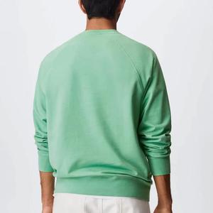 Sweat-shirt à col rond de couleur personnalisée pour hommes et femmes manches longues et haut à la mode décontracté avec motif imprimé polaire d'hiver - Product Image 4