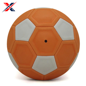 ลูกฟุตบอลสีส้มขาวใหม่ล่าสุดขนาด5 4ออกแบบโลโก้ได้ตามต้องการ - Product Image 5