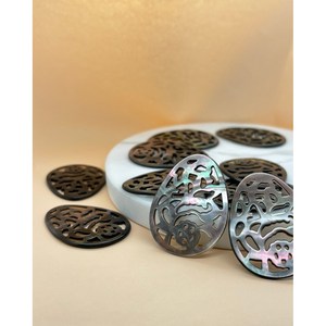 Adorno de Joyería con Filigrana de Pera y Madreperla Negra - Product Image 2