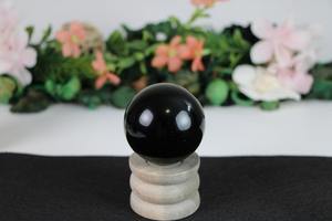 Cristaux d'obsidienne blanche de qualité supérieure, pierre naturelle, sphère gravée à la main, marque MUNTAHA AGATE, objets de collection d'art Feng Shui pour la maison - Product Image 2