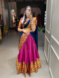 Vêtements traditionnels indiens vente chaude coton Lehenga Choli & Dupatta avec Zari tissage travail femme mode exportateur et fournisseur - Product Image 4