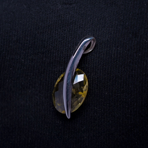 Colgantes de plata 925 con piedra ovalada de Peridoto, alta calidad, venta directa de fábrica, nueva moda - Product Image 1