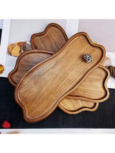 Plateau de service carré classique en bois peint à la main pour cadeaux - Product Image 3