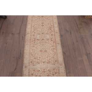 พรมวินเทจสไตล์ตุรกี ขนาด 2x6 ฟุต สีเบจ-น้ำตาล ลายปะติดปะต่อ ทำจากขนสัตว์ เป็นมิตรต่อสิ่งแวดล้อม ด้านหลังเป็นยางลาเท็กซ์ - Product Image 3