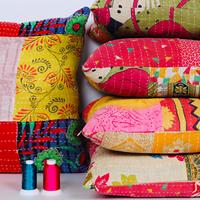 Magnifique housse de coussin carrée Kantha tricotée à la main en Inde, multicolore, motif géométrique, animaux marins, plantes, points, patchwork, 100% coton