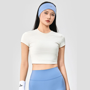 Top corto de estilo deportivo ajustado OEM para mujer para gimnasio, Yoga, Jersey elástico con función antibolitas, logotipo personalizado estampado para el verano - Product Image 2