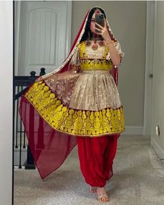 Salwar Kameez Afghane Traditionnelle Brodé à la Main pour Femme en Velours, Robe de Soirée de Mariage en Coton Taille Personnalisée, Vente de Soie - Product Image 5