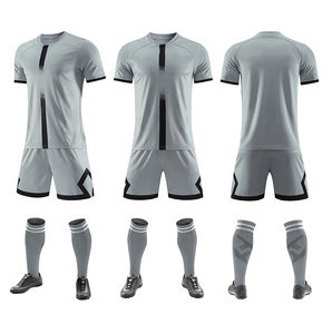 Ensemble d'uniformes de football pour hommes, vêtements de football respirants pour les sports d'été, uniformes personnalisables en gros - Product Image 1