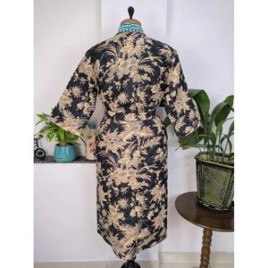 Kimono japonais long réversible en coton pur Kantha Matelass pour femmes, 1 pièce avec ceinture décorative, noir - Product Image 3