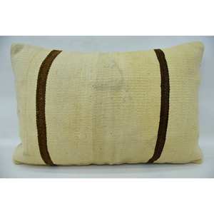 Almohada de lana Kilim Beige con patrón floral vintage, ropa de cama portátil de diseño rústico de lujo de 16x24 pulgadas para Navidad - Product Image 1