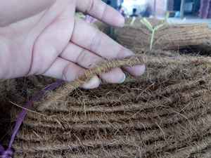 Corde de noix de coco pour jardin Longueur et diamètre personnalisés Fabricant de corde de noix de coco au Vietnam - Product Image 2