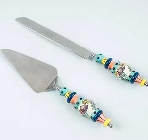 Juego de cuchillos y servidores de latón para pasteles Ideal para bodas, fiestas y eventos - Product Image 2