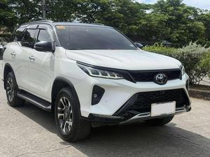โตโยต้า ฟอร์จูนเนอร์ เลเจนเดอร์ 2.8L V4 SUV ปี 2022 มือสอง สภาพดี - Product Image 2