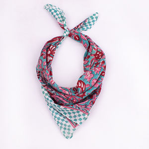 Foulard carré en coton imprimé floral 100 % coton, doux, écologique et respirant, pour sports de plein air, voyages, couvre-chef et écharpe de cou – Vente en gros - Product Image 1