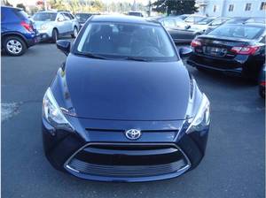 Toyota Yaris iA d'occasion à bas prix, modèle 2017, à vendre - Product Image 2