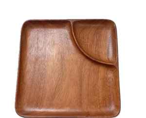 Assiette carrée en bois naturel Assiette faite à la main écologique idéale pour le service à manger élégant ou la cuisine décorative à domicile - Product Image 4