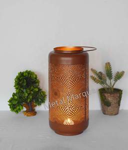 Gravure à chaud Design suspendu fleur motif Style classique Vintage métal maison lanterne décorative petite lanterne décorative artisanale - Product Image 2