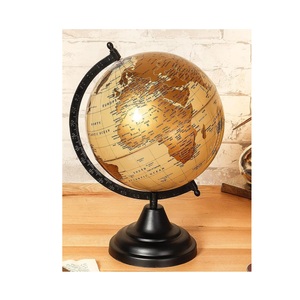 Globe terrestre rotatif blanc avec support en laiton argenté et carte monochrome pour l'enseignement de la géographie en promotion - Product Image 4