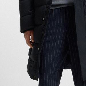 Veste matelassée en polyester pour homme, style streetwear, fabriquée en polyester extérieur durable, design haut de gamme pour la chaleur et le confort - Product Image 3