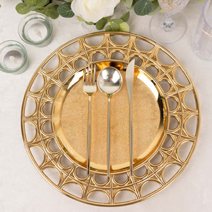 Assiette de présentation florale en argent vintage, vaisselle d'événement de style antique, design botanique détaillé, disponible au prix de gros. - Product Image 3