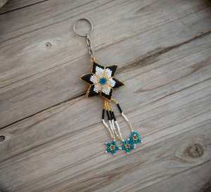 Porte-clés étoile perléEthnique perlé ornement de Noël étoile perlée produit autochtone sac à main porte-clés perlé - Product Image 4