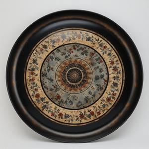 Bandeja de Hierro Metálica de Primera Calidad con Brillo Opulento, Detalles Dorados Metálicos, Superficie Brillante, Diseño Art Deco Minimalista, Decoración Ligera para el Hogar - Product Image 1