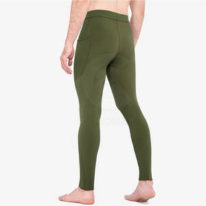 Collants de compression personnalisés pour hommes avec leggings de fitness à impression de grandes lettres Fabricant - Product Image 2