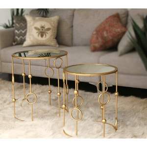 Ensemble de 2 tables basses rondes à base métallique avec accents en marbre, empilables, pour salon, chambre à coucher - Product Image 1