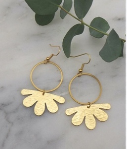 Vente en gros de boucles d'oreilles en laiton de qualité supérieure boucles d'oreilles en laiton antique - Product Image 3