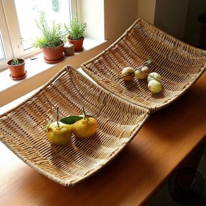 Plateau rond en rotin fait à la main avec un motif de coquillages, cadeau de Noël, vaisselle décorative pour la décoration de la maison - Product Image 2