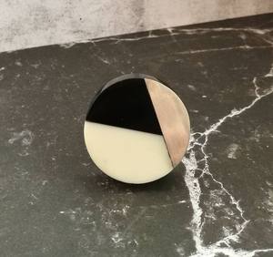 Venta al por mayor de pomos de puerta de resina hechos a mano para cocina, cajones, tocadores para el hogar, restaurantes, hoteles, el mejor precio del fabricante de la India - Product Image 3