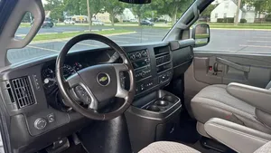 Chevrolet Express 2500 LS d'occasion de 2016 - Product Image 6