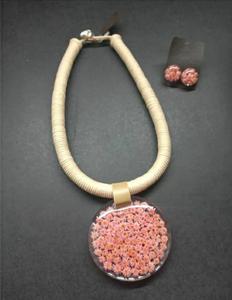 Trendy High Quality Luxury Designer Hot Selling for Christmas Resin <b>Necklace</b> Set Bracelet Earrings Jewelry Set for Women - Product Image 6