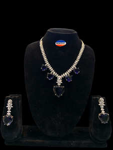 Ensemble collier et boucles d'oreilles AD de qualité supérieure pour femmes idéal pour les amateurs de bijoux de mode - Product Image 2