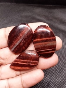 108พลอยตาเสือสีแดงธรรมชาติคุณภาพพรีเมี่ยมสำหรับทำเครื่องประดับลวดห่อ100G MOQ ปริมาณมาก - Product Image 3