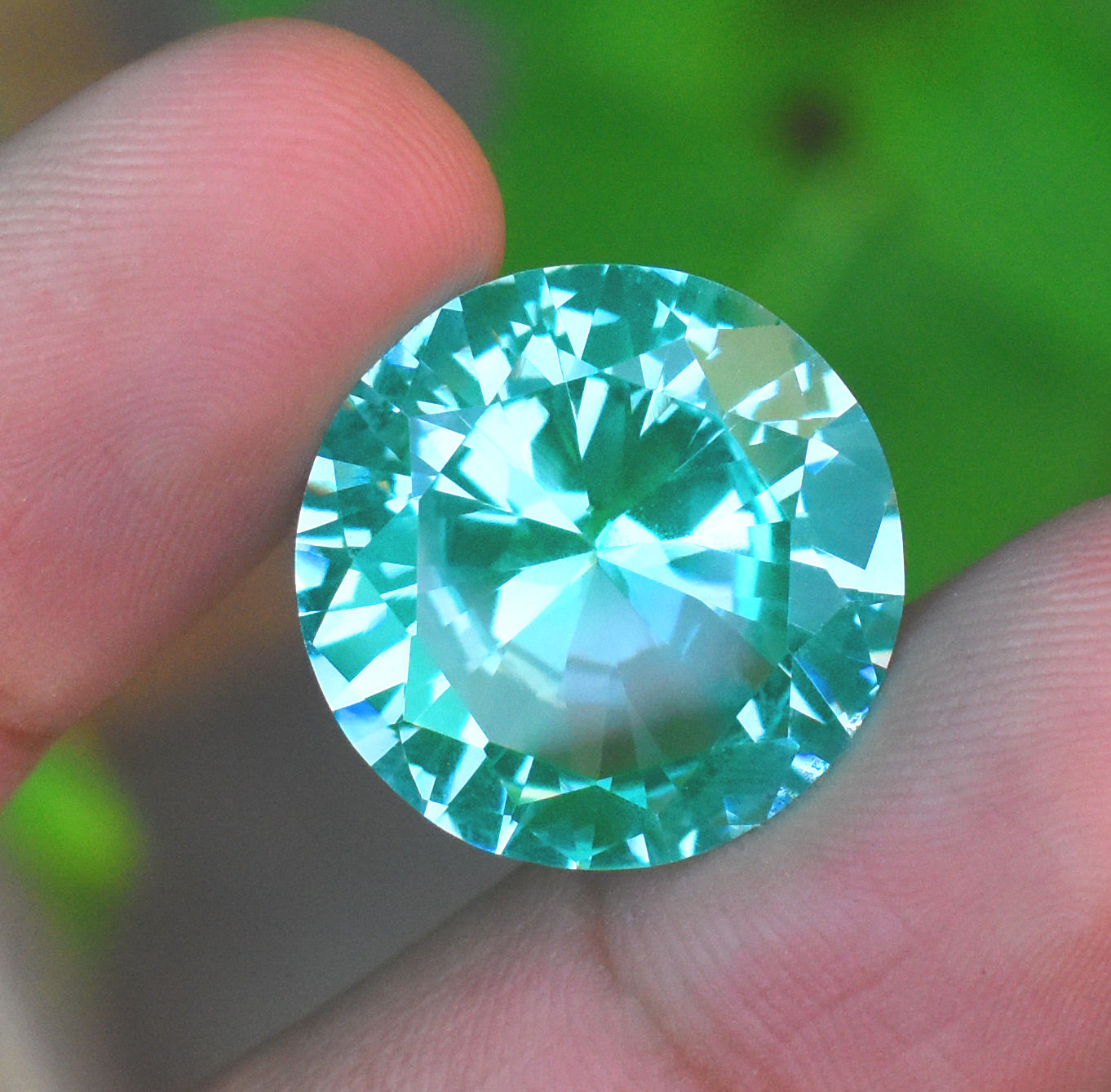 สีเขียว