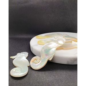 Colgante de Caballito de Mar en Madreperla Blanca, Accesorio para Joyería - Product Image 2
