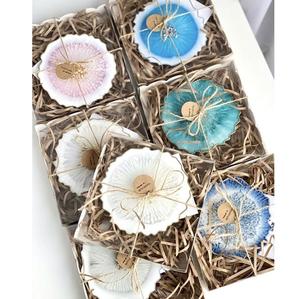 Posavasos de resina personalizados con acento dorado Posavasos de epoxi hechos a mano - Product Image 6