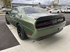 Dodge Challenger R/T Scat Pack RWD Hemi 6.4L V-8 Premium 2019-2020 con Cilindro, Automático, Gasolina - Product Image 4