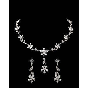 Ensemble de colliers en argent sterling 925 de qualité supérieure pour femmes, plaqué rhodium avec motif religieux tendance pour fiançailles et anniversaire - Product Image 3