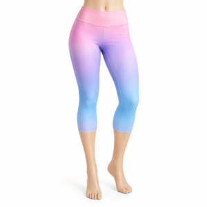 <b>Women</b> <b>Capri</b> <b>Legging</b> Made With Lightweight Stretch Fabric Comfortable Athletic Fit Breathable Structure Quick Dry Properties - Product Image 1