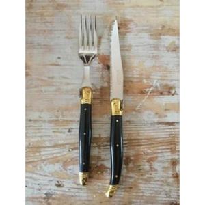 ชุดช้อนส้อมสแตนเลสคุณภาพพรีเมียม ดีไซน์ทันสมัย หรูหรา น้ำหนักเบา ด้ามจับทำจากเรซิ่น เป็นมิตรต่อสิ่งแวดล้อม - Product Image 5