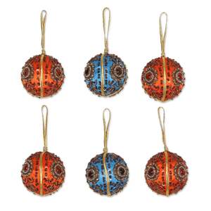 Adornos Navideños Colgantes Cuadrados Elegantes Zari, Hechos a Mano con Tela de Alta Calidad, Accesorios para Árboles de Navidad, Bordado con Cuentas, Personalizados - Product Image 3