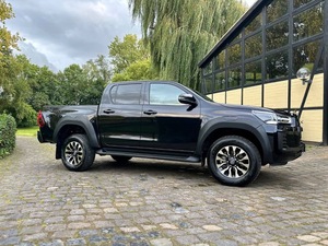 2023 TO YOTA HI LUX GR SPORT 360 JBL CARBON AHK ACC BLACK 204HP DIESEL 5 PLAZAS TRANSMISIÓN AUTOMÁTICA - Product Image 4