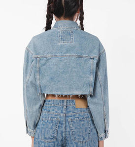 OEM personalizado Primavera al por mayor casual prendas de vestir lavado ácido abotonado de manga larga de gran tamaño de las mujeres Chaqueta corta de mezclilla media chaqueta - Product Image 6