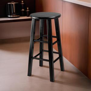 เก้าอี้รับประทานอาหารทรงกลมทำจากไม้เปลือยหลังสำหรับบาร์บ้านหรือห้องครัวขายส่งจากผู้เชี่ยวชาญด้านเฟอร์นิเจอร์ - Product Image 1